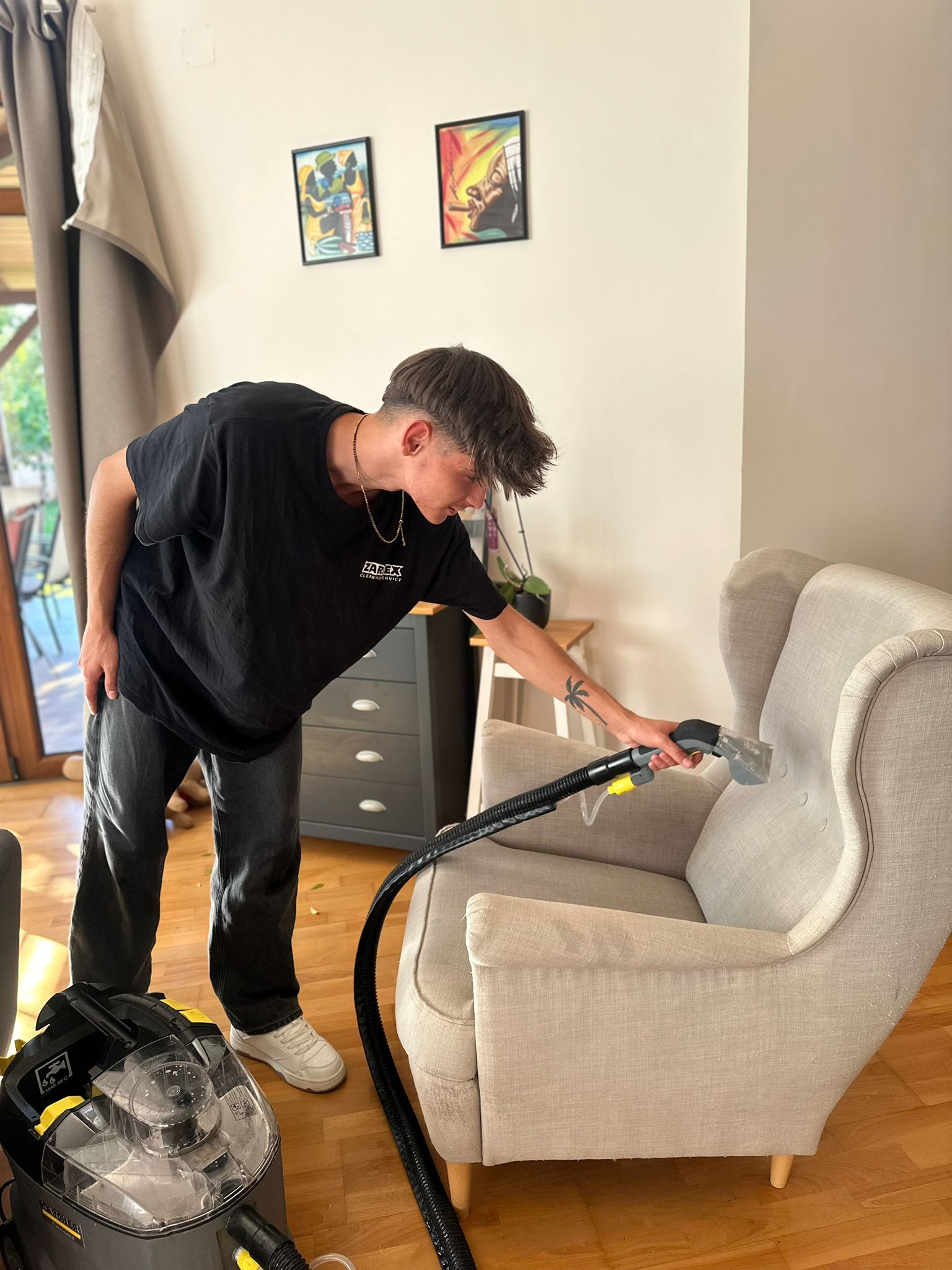 Servicii f196ec9b 666d 4f45 b01e 7f4267ea022b